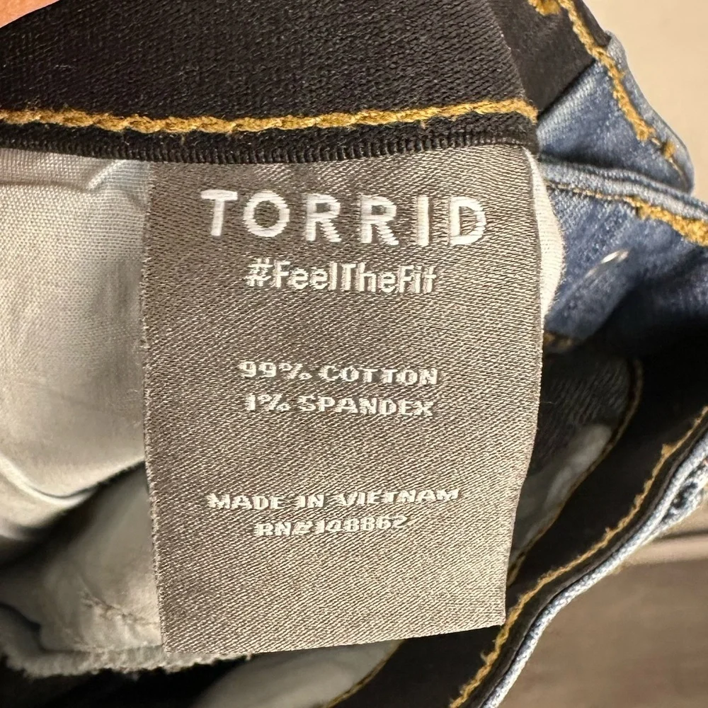 Torrid Classic Denim High-Rise Straight Leg Jean Women’s Sz 12 Tall NWT - Picture 9 of 10